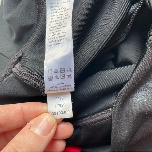 Spanx Faux Leather Leggings Size XS - Picture 9 of 10